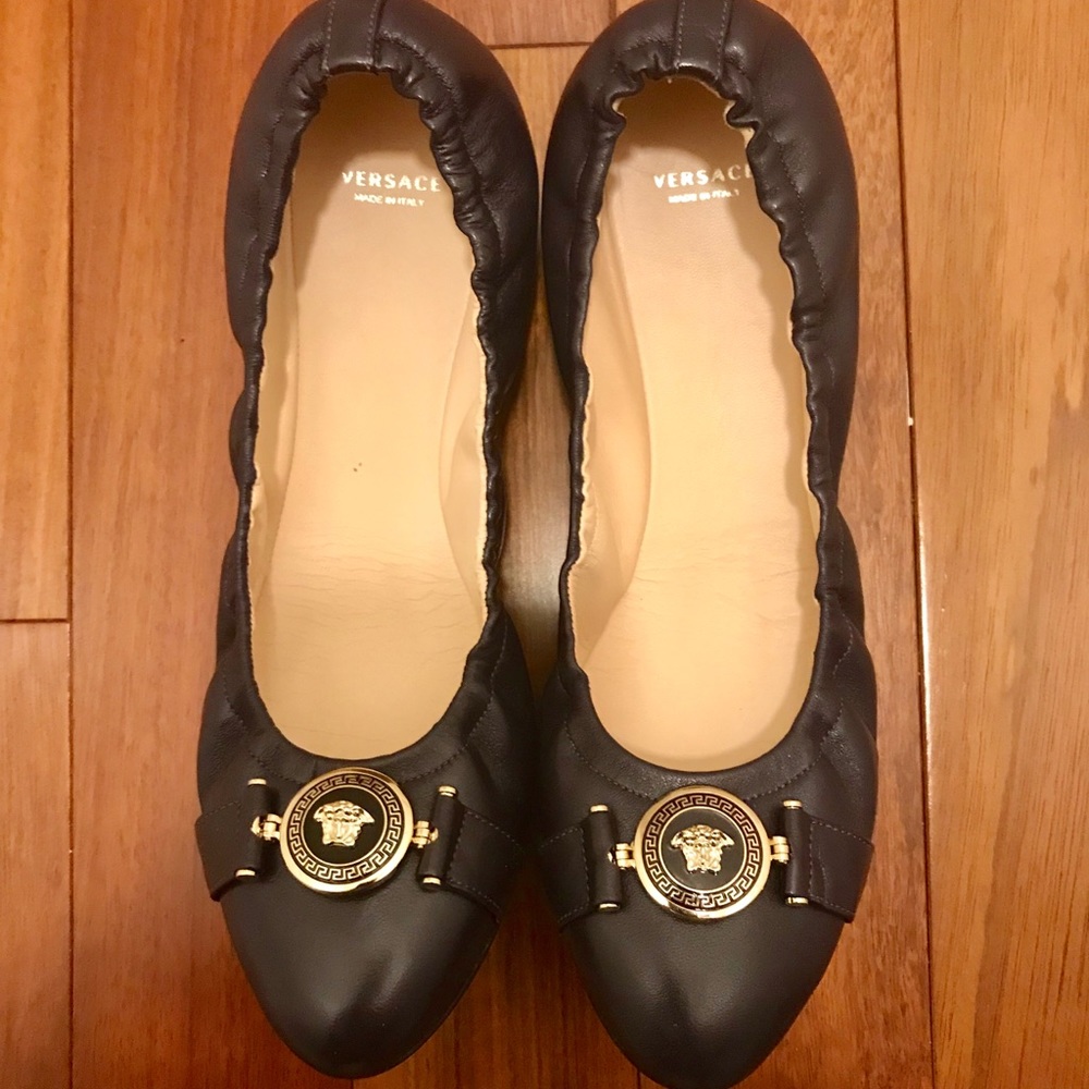 Flash sale Versace NEW deep purple color flats!!